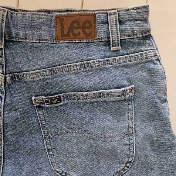 LEE Women's Blue Denim Shorts Size 14 - Picture 7 of 8